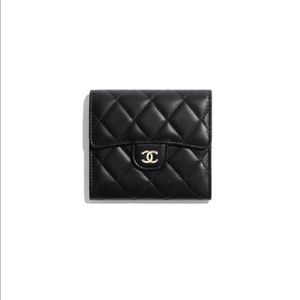 CHANEL classic small flap wallet- black caviar